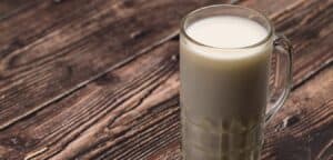 protein shake mit wasser oder milch