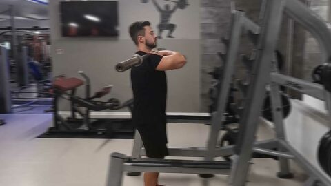 Front Squats / Frontkniebeuge